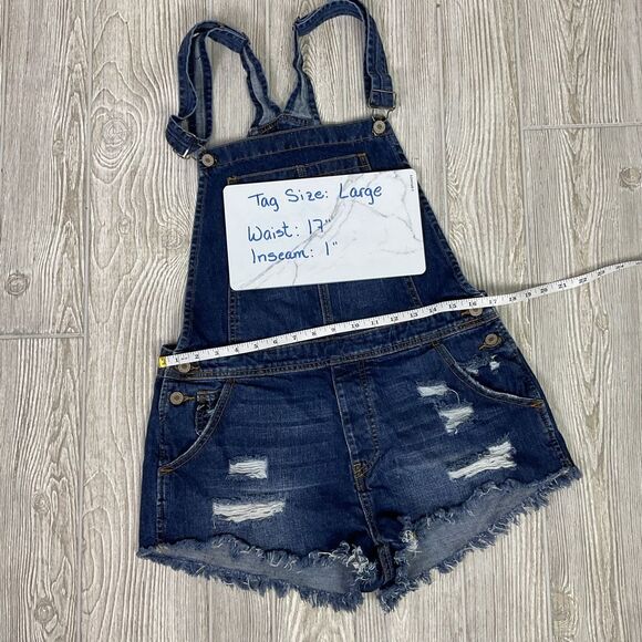 KanCan Easton Mid Rise Overall Shorts Size Large Dark Wash Distressed Pockets KC - Picture 6 of 8